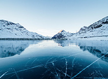 世界杯-点球罚丢后补射得分,马夏尔打破超一年的进球荒